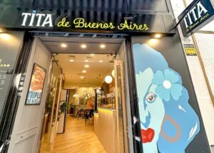 Tita buenos aires restaurante empanadas argentinas artesanales Madrid Chueca