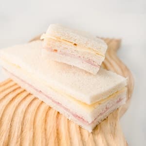 tita buenos aires carta SANDWICH-YORK-Y-QUESO