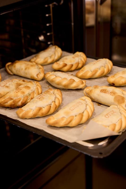 Tita de Buenos Aires catering empanadas argentinas caseras horno